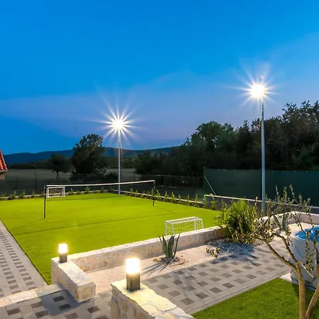 Gorgeous In With Sauna Nyaraló Siverić