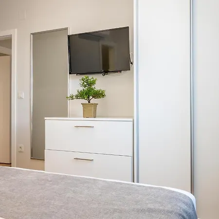 Nyaraló Gorgeous In With Sauna Siverić