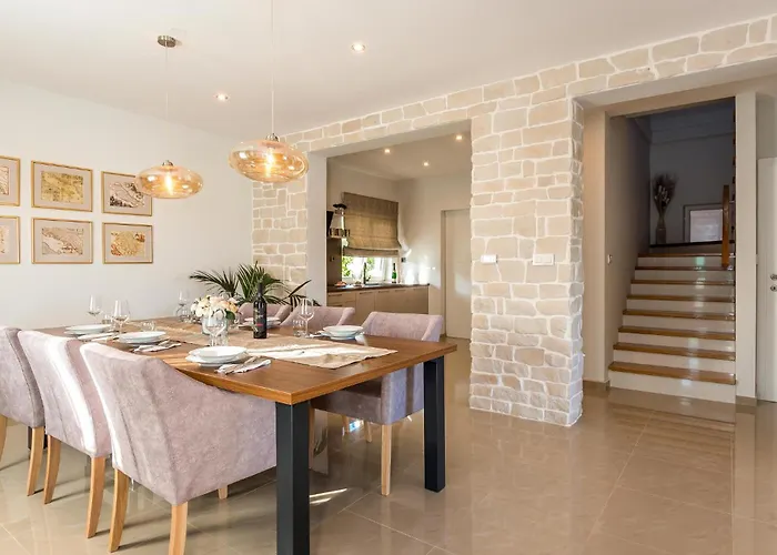 Gorgeous In With Sauna