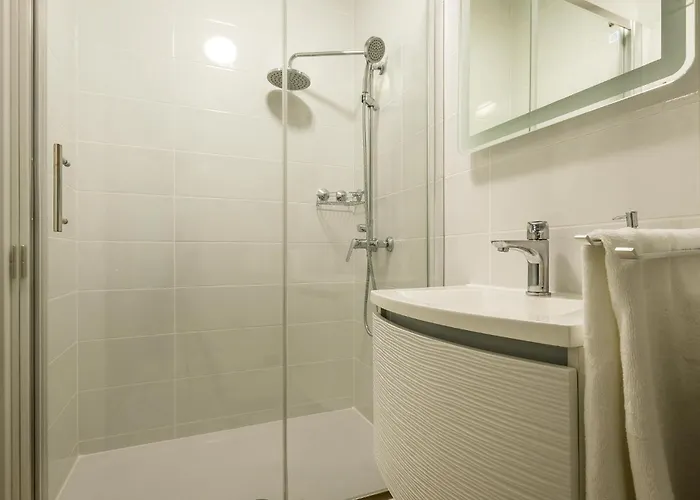 Vakantiehuis Gorgeous In With Sauna