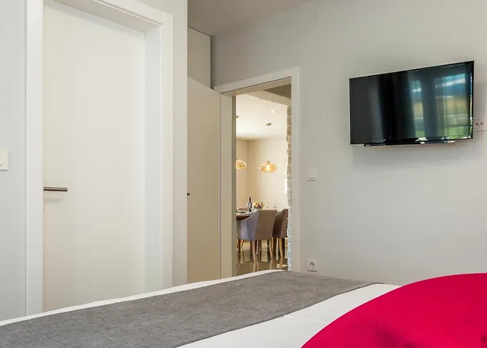 Vakantiehuis Gorgeous In With Sauna *